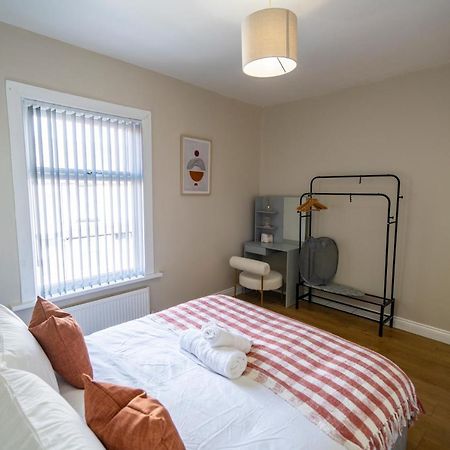 Entire House-Merseyside-Liverpool Birkenhead Ngoại thất bức ảnh