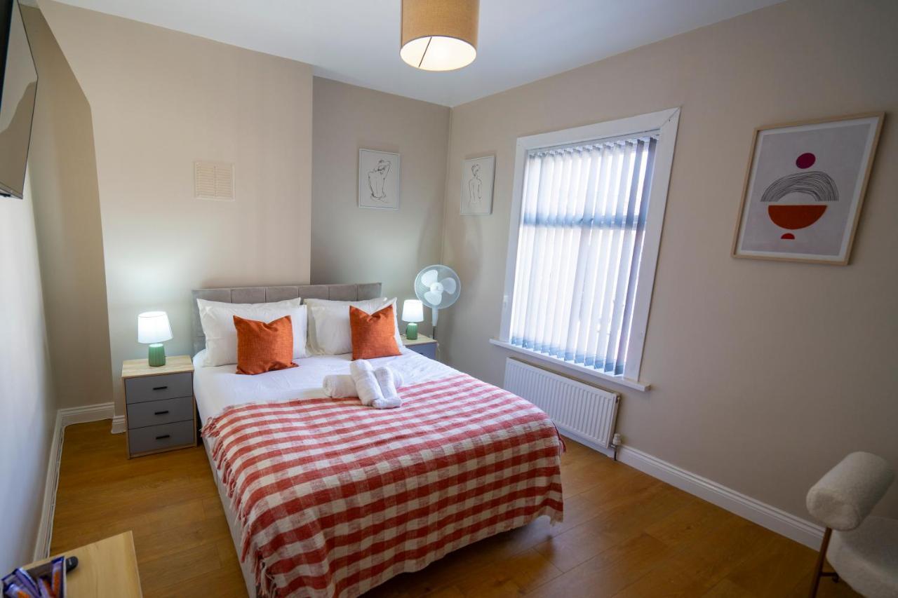 Entire House-Merseyside-Liverpool Birkenhead Ngoại thất bức ảnh