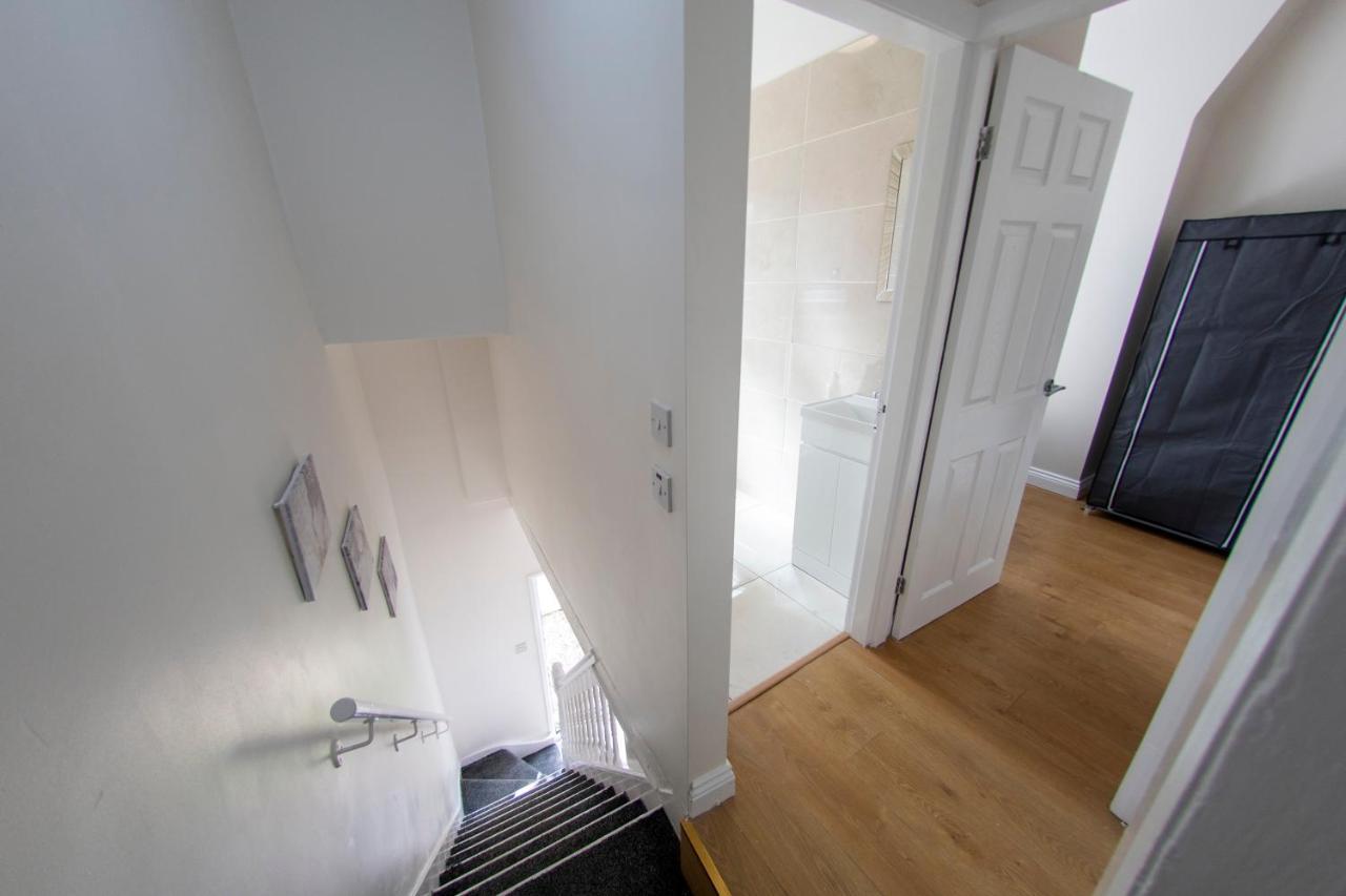 Entire House-Merseyside-Liverpool Birkenhead Ngoại thất bức ảnh